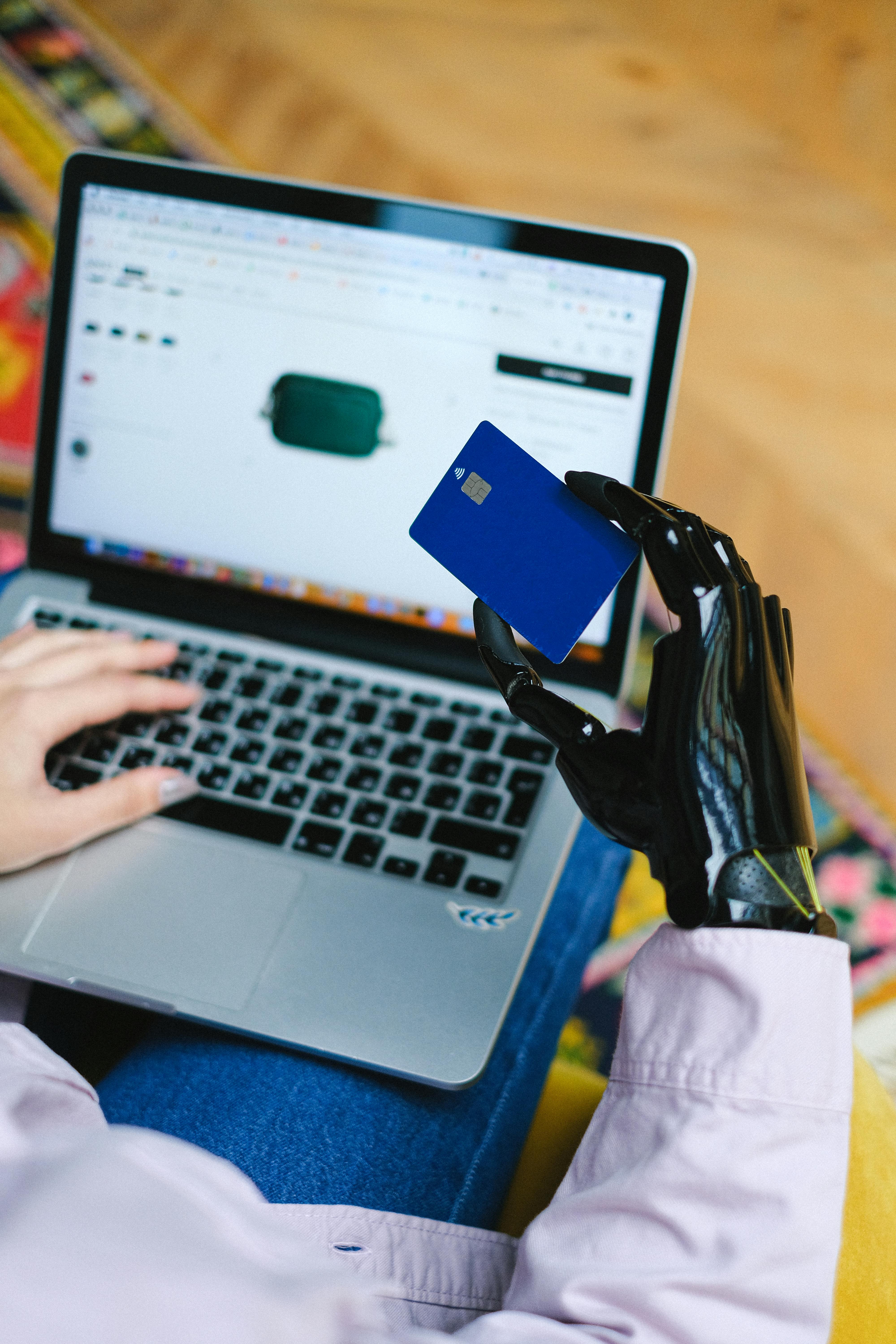 The Best AI Shopping Assistants for Finding Canadian Deals